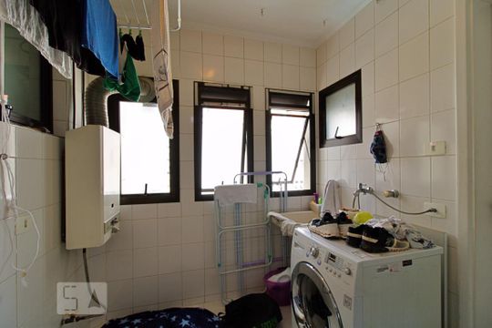 Área de Serviço de apartamento para alugar com 2 quartos, 100m² em Vila Morumbi, São Paulo