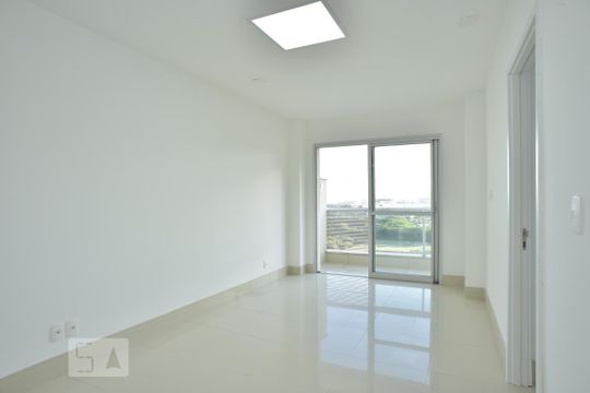 Sala de apartamento à venda com 2 quartos, 86m² em Jacarepaguá, Rio de Janeiro