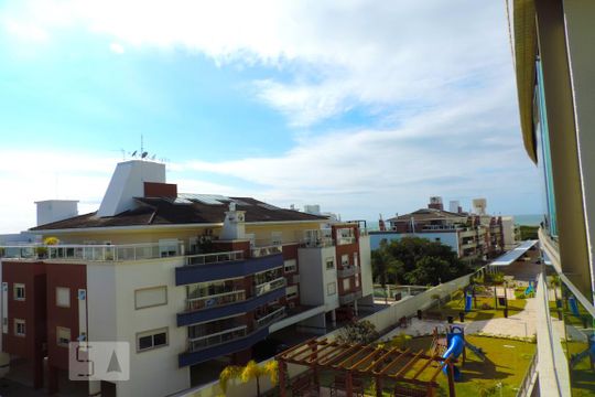 Sacada - Vista de apartamento para alugar com 2 quartos, 65m² em Campeche, Florianópolis