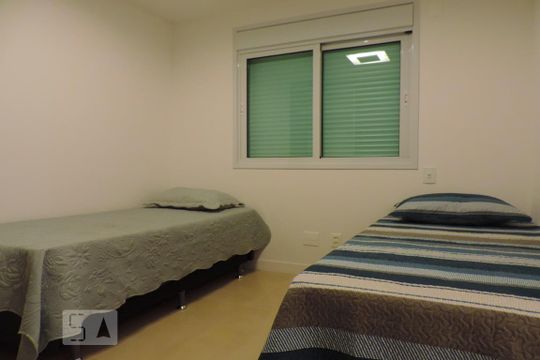 Suite 1 de apartamento para alugar com 2 quartos, 65m² em Campeche, Florianópolis