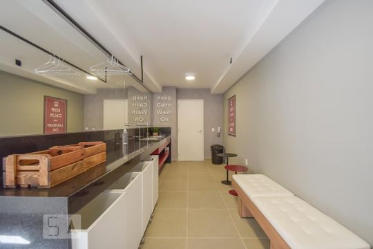 Área comum - Lavanderia de kitnet/studio para alugar com 1 quarto, 30m² em Consolação, São Paulo