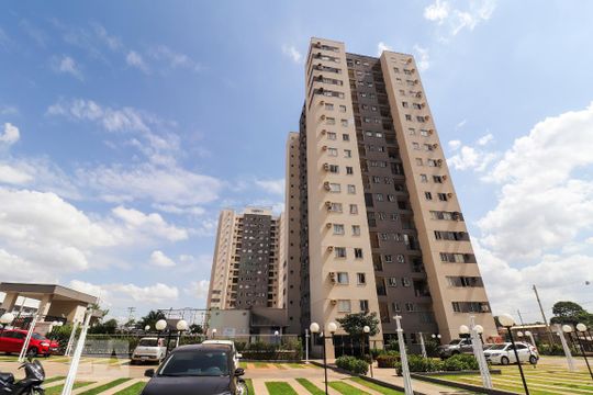 Fachada de apartamento para alugar com 3 quartos, 65m² em Parque Oeste Industrial, Goiânia