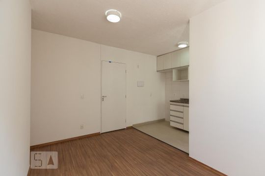 Sala de apartamento para alugar com 2 quartos, 42m² em Jardim Celeste, São Paulo