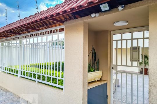 Fachada de apartamento para alugar com 2 quartos, 49m² em Vila Mazzei, São Paulo