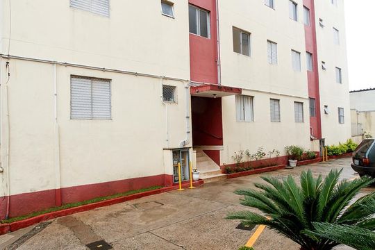 Fachada do bloco de apartamento à venda com 1 quarto, 54m² em Jardim Figueira, Guarulhos
