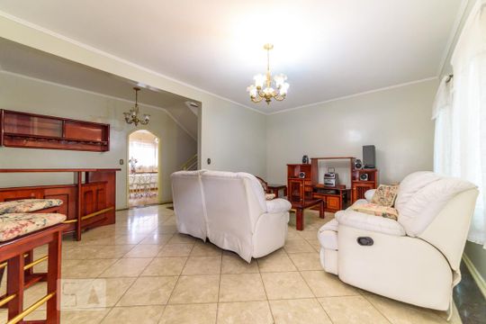 Casa para alugar com 4 quartos, 201m² em Mauá, São Caetano do Sul