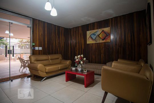 Hall de apartamento para alugar com 3 quartos, 100m² em Setor Central, Goiânia