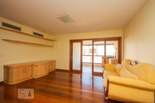 Apartamento para alugar com 4 quartos, 139m² em Bela Vista, Porto Alegre