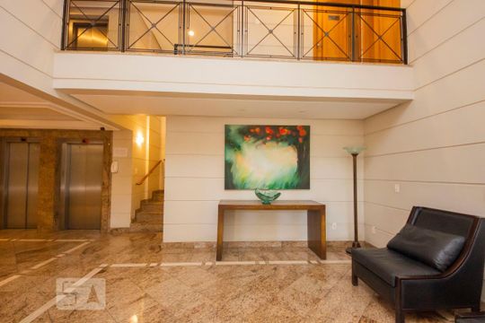 Hall de Entrada de apartamento à venda com 4 quartos, 139m² em Bela Vista, Porto Alegre