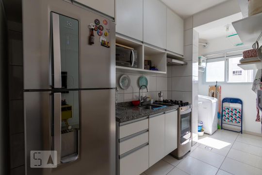 Cozinha de apartamento à venda com 2 quartos, 47m² em Vila Andrade, São Paulo