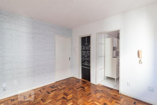 Sala de apartamento à venda com 1 quarto, 42m² em Vila Ipiranga, Porto Alegre