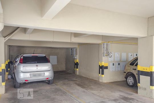 Garagem de apartamento para alugar com 2 quartos, 58m² em Buritis, Belo Horizonte