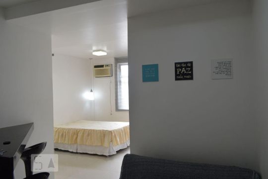 Kitnet de kitnet/studio para alugar com 1 quarto, 35m² em Centro, Niterói
