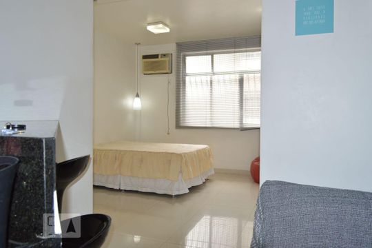 Kitnet de kitnet/studio para alugar com 1 quarto, 35m² em Centro, Niterói