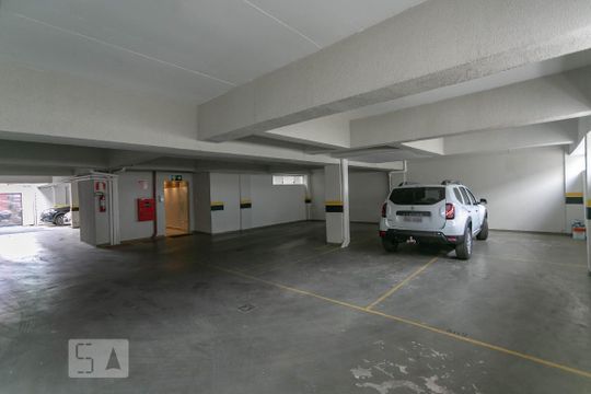 Garagem - 4 vagas de apartamento para alugar com 4 quartos, 156m² em Vila Nova Vista, Sabará