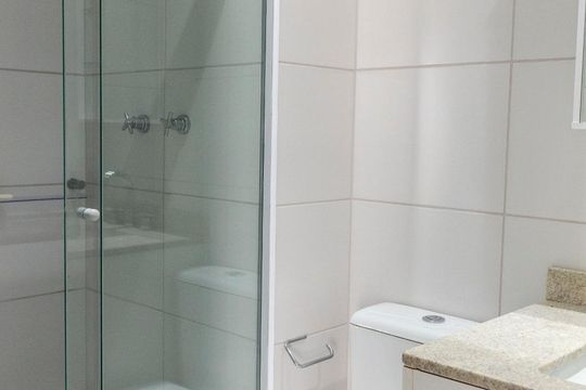 Banheiro de apartamento à venda com 2 quartos, 53m² em Jardim Vila Mariana, São Paulo
