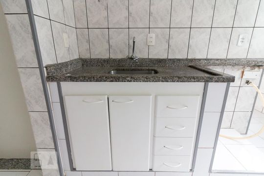 Cozinha - pia e gabinete de apartamento à venda com 2 quartos, 52m² em Vila Rio, Guarulhos