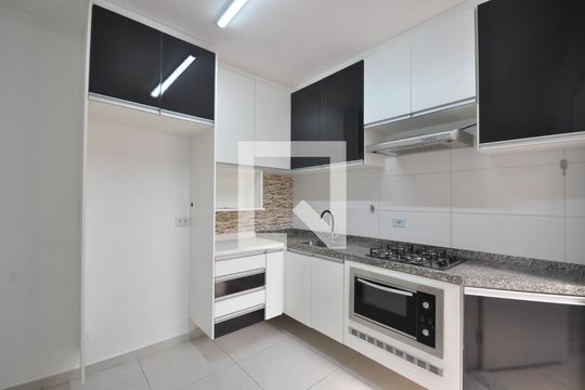 Cozinha de casa de condomínio para alugar com 1 quarto, 38m² em Vila Mazzei, São Paulo