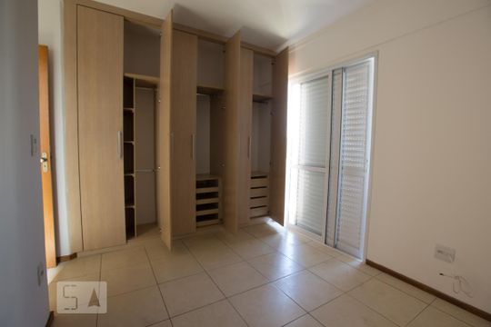 Suíte de apartamento para alugar com 2 quartos, 82m² em Jardim Paulista, Ribeirão Preto