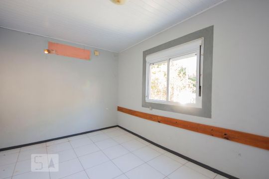 Sala de casa à venda com 4 quartos, 230m² em Protásio Alves, Porto Alegre