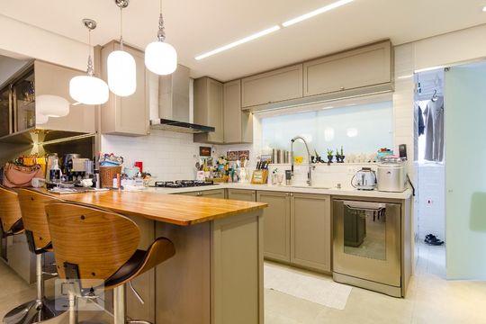 Cozinha de apartamento à venda com 4 quartos, 220m² em Vila Mascote, São Paulo