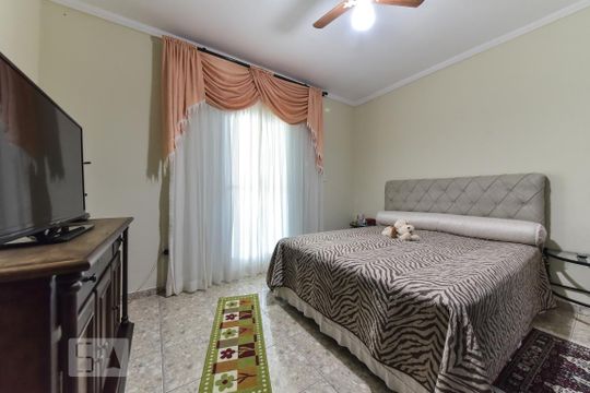 Quarto de casa à venda com 3 quartos, 190m² em Nova Petrópolis, São Bernardo do Campo