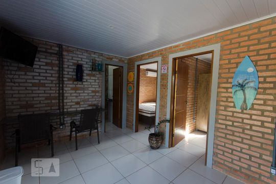 Sala/Cozinha de apartamento para alugar com 2 quartos, 60m² em São João do Rio Vermelho, Florianópolis