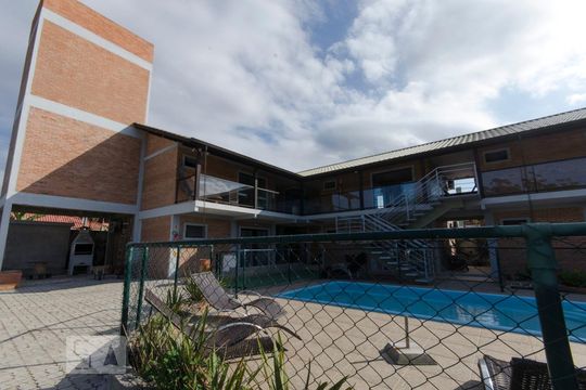 Área comum - Piscina de apartamento para alugar com 2 quartos, 60m² em São João do Rio Vermelho, Florianópolis