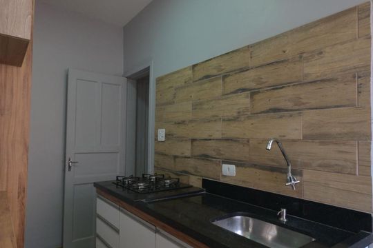 Cozinha de apartamento à venda com 1 quarto, 37m² em Liberdade, São Paulo