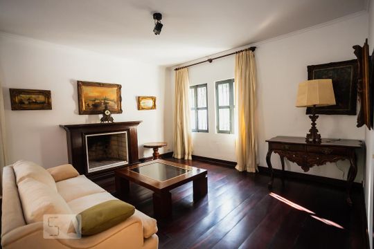 Sala de casa à venda com 4 quartos, 450m² em Vila Tramontano, São Paulo