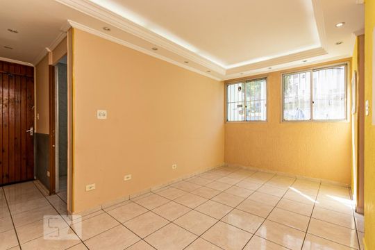 Apartamento à venda com 2 quartos, 48m² em Vila Sílvia, São Paulo