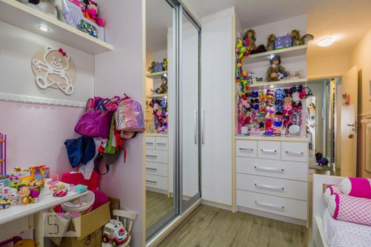 Suite 2 de casa de condomínio para alugar com 4 quartos, 294m² em Jardim Carvalho, Porto Alegre