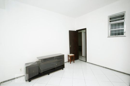 Apartamento para alugar com 2 quartos, 74m² em Centro, Rio de Janeiro
