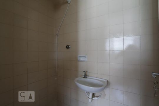 Banheiro de Serviço de apartamento para alugar com 3 quartos, 116m² em Freguesia de Jacarepaguá, Rio de Janeiro