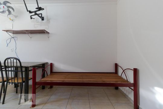 Quarto de kitnet/studio para alugar com 1 quarto, 43m² em Cidade Universitária, Campinas
