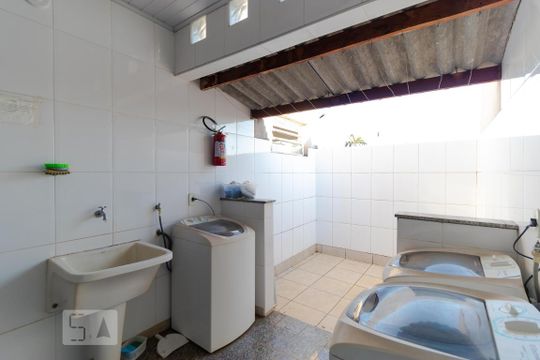 Área comum – Lavanderia de kitnet/studio para alugar com 1 quarto, 42m² em Cidade Universitária, Campinas