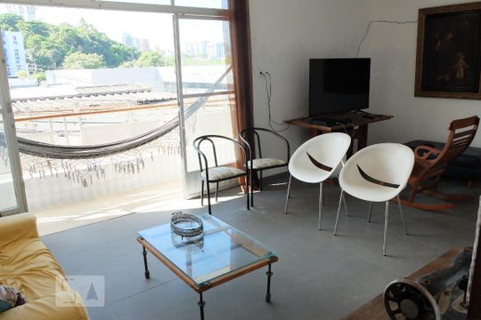 Apartamento para alugar com 3 quartos, 130m² em Rio Vermelho, Salvador