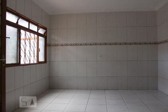 Cozinha de casa para alugar com 2 quartos, 90m² em Guará I, Brasília