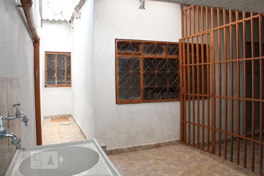 Área de Serviço de casa para alugar com 2 quartos, 90m² em Guará I, Brasília