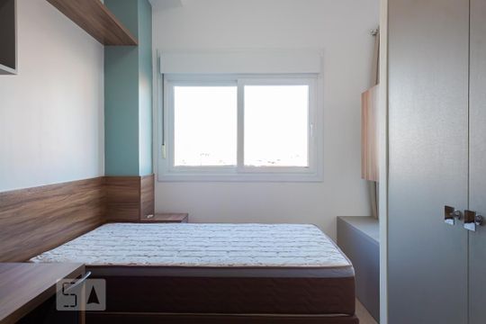 Quarto de kitnet/studio para alugar com 1 quarto, 38m² em Marechal Rondon, Canoas