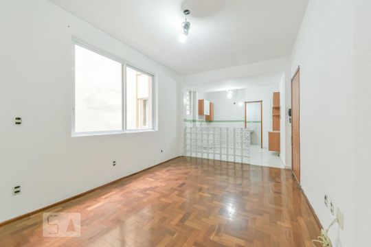 Sala/Quarto de kitnet/studio para alugar com 1 quarto, 35m² em República, São Paulo