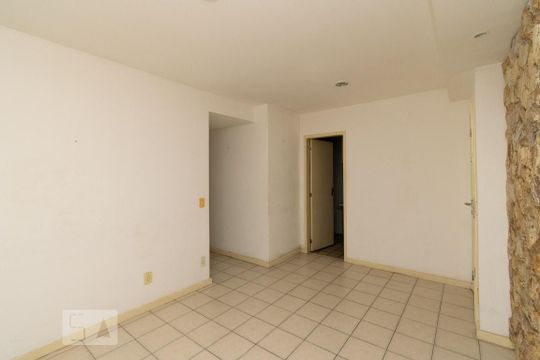 SALA de apartamento para alugar com 2 quartos, 65m² em Icaraí, Niterói