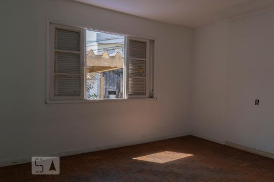 Quarto 2 de casa à venda com 2 quartos, 150m² em Jabaquara, São Paulo