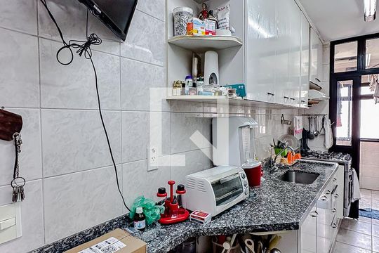 Cozinha de apartamento para alugar com 3 quartos, 230m² em Vila Monumento, São Paulo