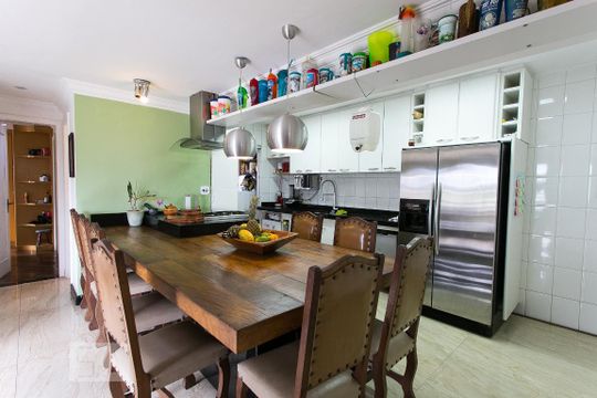Cozinha de apartamento à venda com 3 quartos, 181m² em Tatuapé, São Paulo