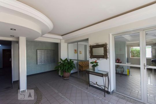 Hall de entrada de apartamento à venda com 3 quartos, 65m² em Vila Anhanguera, Campinas