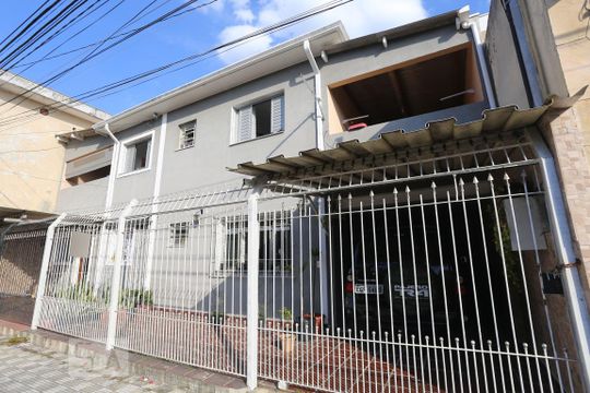 Casa à venda com 4 quartos, 200m² em Jardim das Flores, Osasco