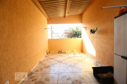 Área de Serviço de casa à venda com 4 quartos, 200m² em Jardim das Flores, Osasco