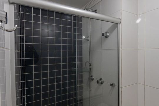 Banheiro Suite de apartamento à venda com 2 quartos, 65m² em Vila Santa Clara, São Paulo