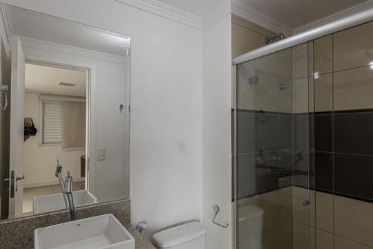 Banheiro Social de apartamento à venda com 2 quartos, 65m² em Vila Santa Clara, São Paulo